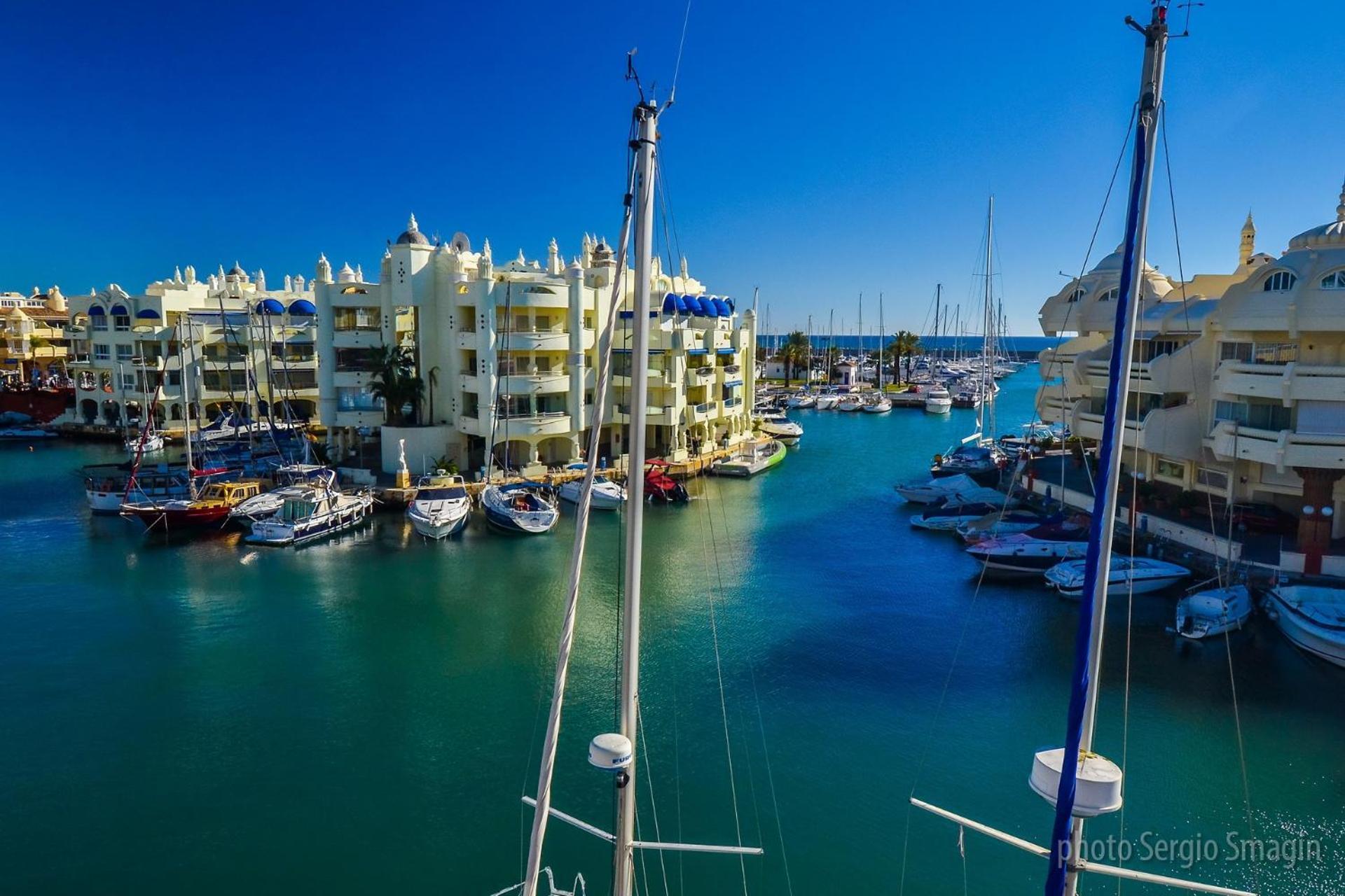 714 Iris - Vista Al Mar - Cerca De Tren, Restaurantes, Tiendas - Playa A 10 Min Caminando Appartement *
